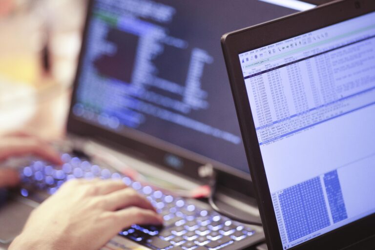 Siguranța la cumpărături: Capcana „free trial” și plățile fără PIN