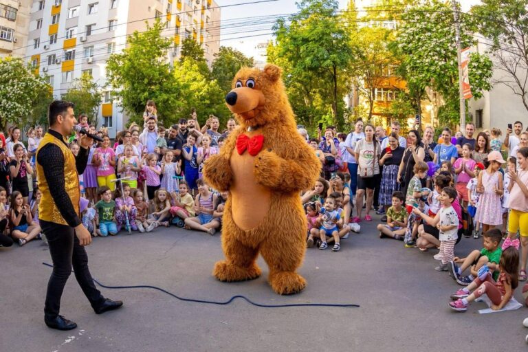 Spectacole, activităţi culturale şi experienţe sportive, pe Calea Victoriei şi în Piaţa Amzei în weekendul 23-24 august