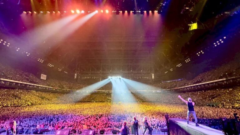 Biletele pentru concertul Iron Maiden sunt disponibile pentru fani