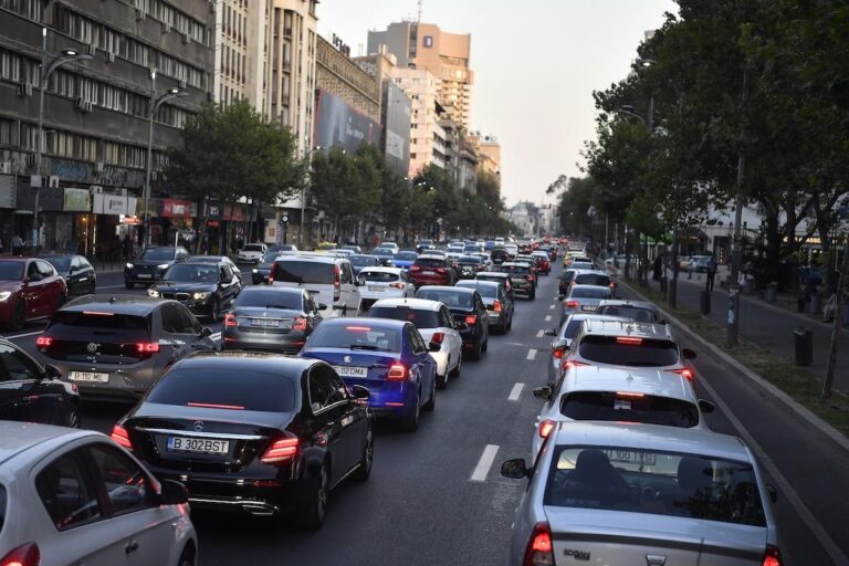 Bucureștenii au pierdut 150 de ore în trafic în 2024, iar capitala rămâne pe locul 5 mondial la congestie