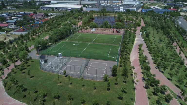 Copilăria fără mișcare: de ce Bucureștiul are nevoie urgentă de terenuri pentru sport și joacă