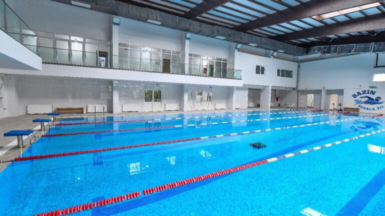 Încep înscrierile la bazinul de înot de la Școala 311 din Sectorul 6