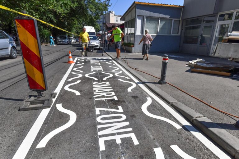 Locuri speciale pentru mașinile de aprovizionare în Sectorul 6