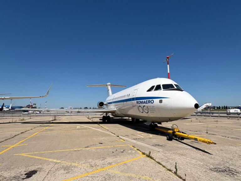 Rombac, avionul de pasageri românesc, deschis pentru vizitare pe Aeroportul Băneasa