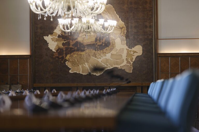 Salariile din București, cele mai mari din țară, la mică diferență față de Cluj. Pe ce loc se află județul Ilfov