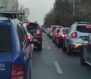 Șoferii din București pierd anual peste 12 zile în trafic