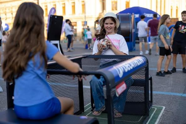 Ziua de azi la #StrăziDeschise – București, Promenadă Urbană se încheie cu zâmbete, culoare și momente de neuitat