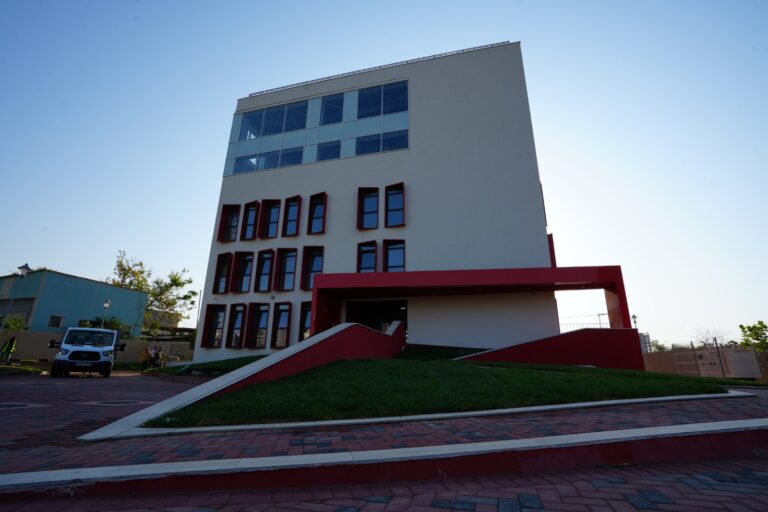 Infrastructura școlară din București: între deficitul cronic și primul semn al schimbării