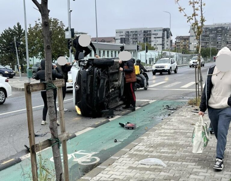 Accident pe Drumul Osiei din Militari: O mașină s-a răsturnat în urma unei manevre de evitare
