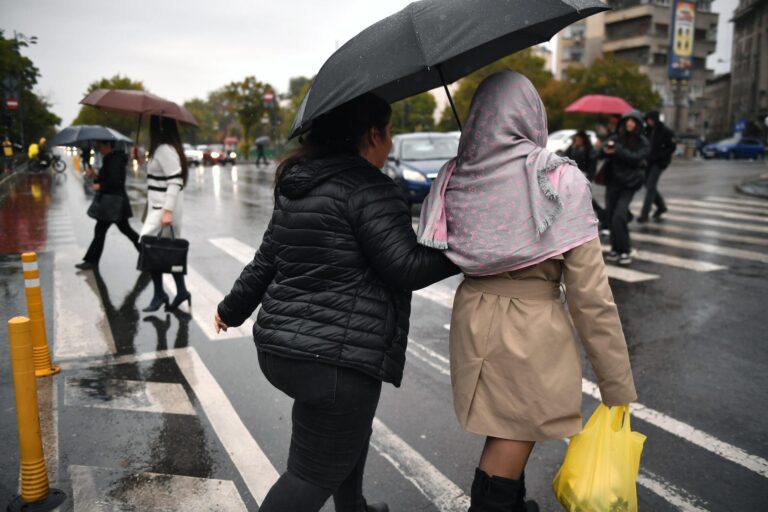 Actualizare METEO | Răcirea vremii în București, posibile ploi, urmate de o încălzire treptată