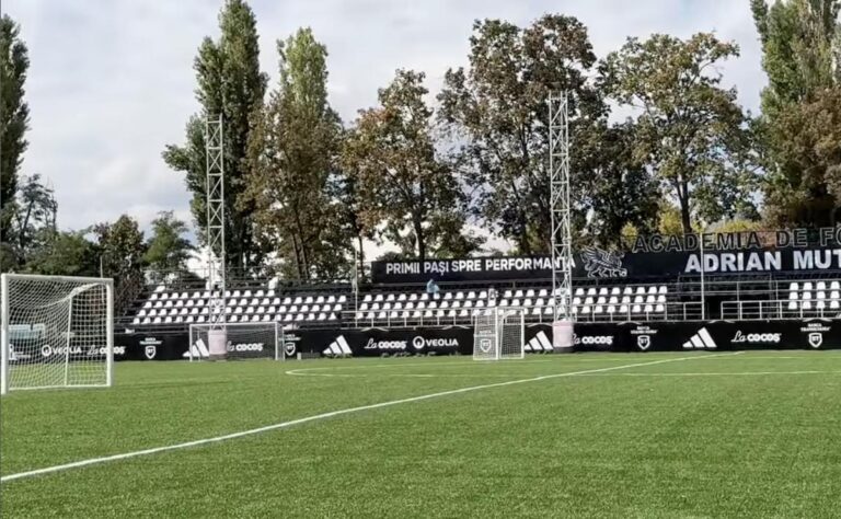 Consiliul Local al Sectorului 2 intenționează să preia gratuit terenul de sport unde Adrian Mutu afirmă că a investit 1,5 milioane de euro
