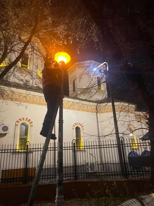 Echipele de intervenție ale Iluminat Public București rămân active în weekend