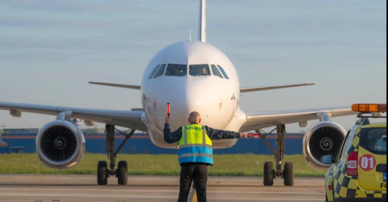 Incident pe Aeroportul Băneasa: zboruri deviate către „Henri Coandă”