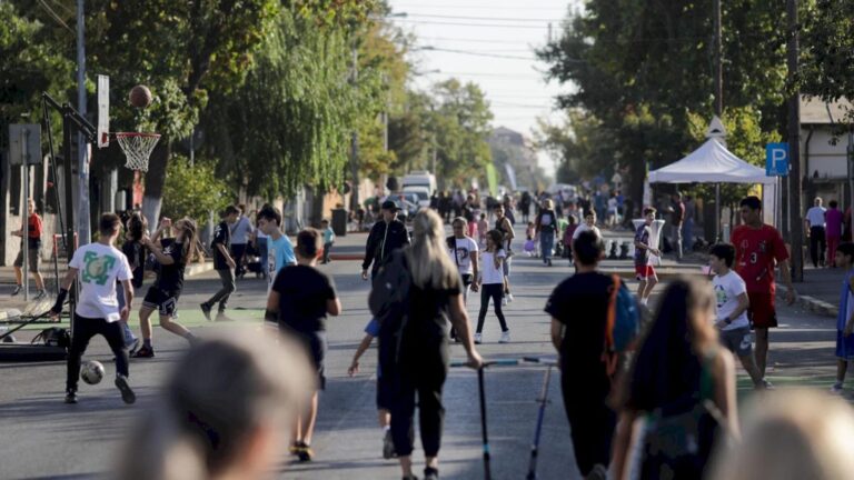 Penultimul weekend al proiectului Străzi Deschise 2025 aduce activități sportive și culturale pe Strada Delfinului și Calea Victoriei