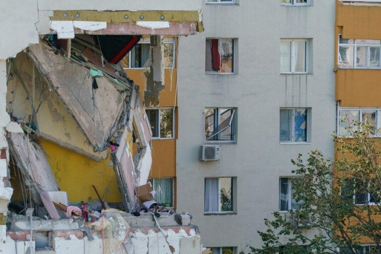 Prefectul Capitalei critică gestionarea sesizărilor de miros de gaze de către Distrigaz