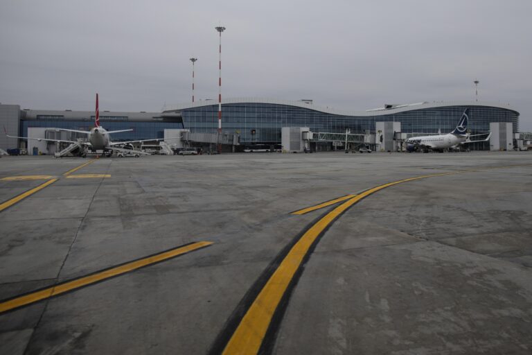 Pregătiri de iarnă pe Aeroportul „Henri Coandă”