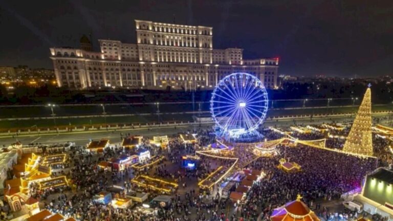 Primăria Capitalei intenționează să investească aproape 8 milioane de lei în decorațiuni de Crăciun