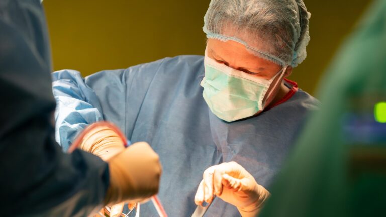 Recuperare rapidă după protezarea șoldului la un centru de excelență