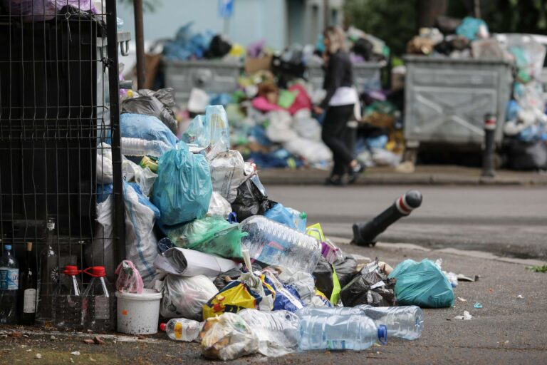 Sector 1: Romprest consumă 26.000 de litri de motorină lunar pentru colectarea deșeurilor