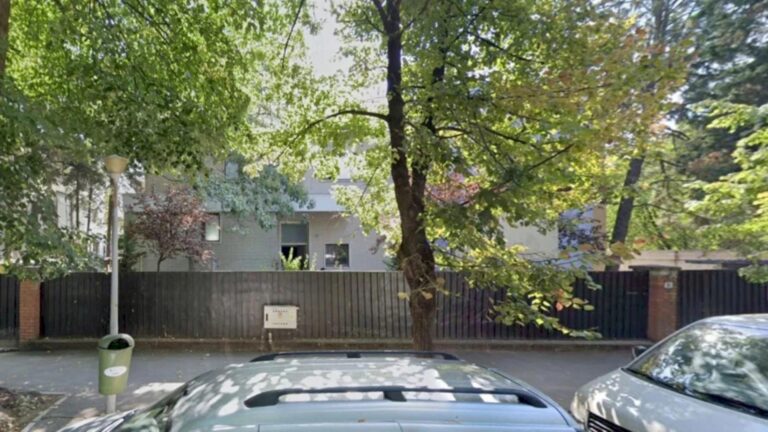 Vila din Aviatorilor, pregătită pentru închiriere, cu un preț de pornire de 35.000 de euro pe lună