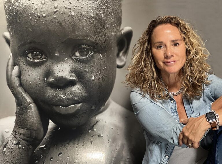 Ziua Europeană de Luptă Împotriva Traficului de Persoane, la Palatul Parlamentului. Vor fi expuse lucrări ale fotografei Lisa Kristine