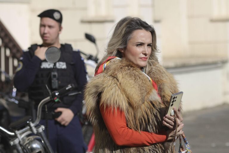 Amalia Bellantoni, fostă membră SOS, în arest la domiciliu, soțul său arestat preventiv pentru tâlhărie calificată