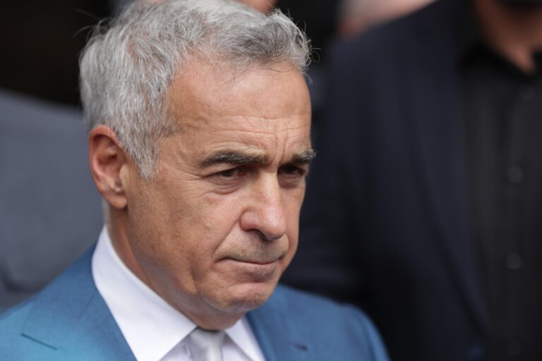 Avocaţii lui Călin Georgescu solicită retrimiterea dosarului la Parchet