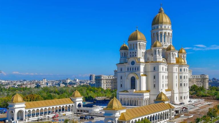 Programul de vizitare a Catedralei Mântuirii Neamului în perioada sărbătorilor