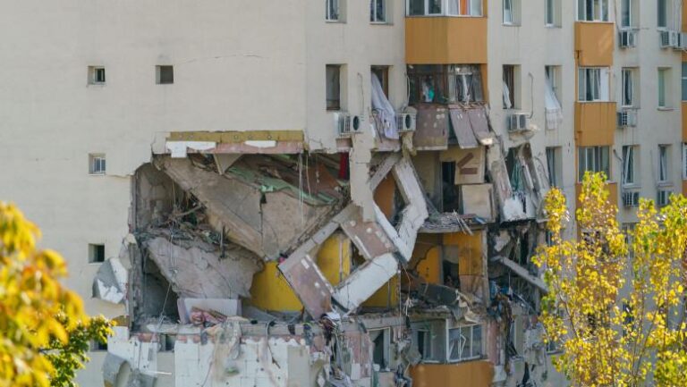 Cei trei angajați arestați preventiv după explozia din Rahova solicită eliberarea