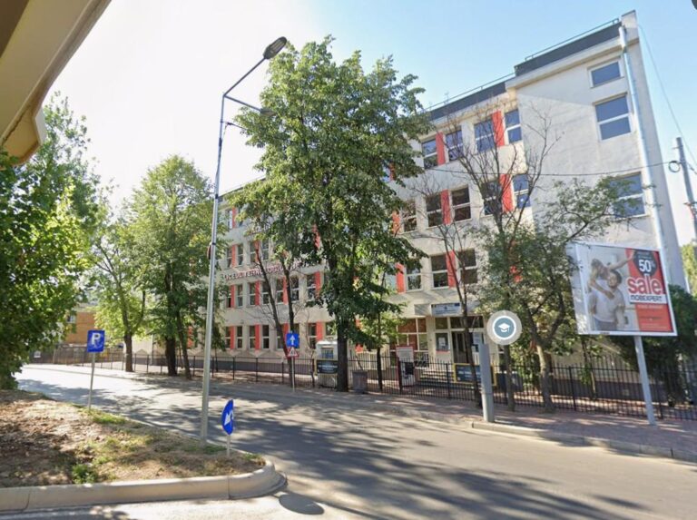 Evacuare de urgență la Liceul Tehnologic Theodor Pallady din București din cauza unei scurgeri de gaze