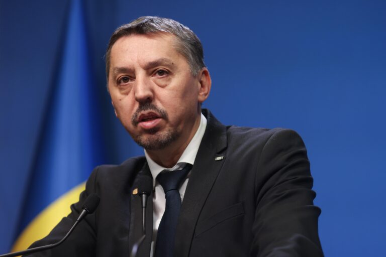 Reforma educațională semnificativă: liceele pot dezvolta propriile programe de studiu