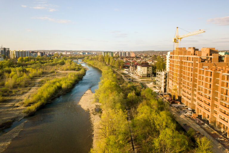 Bucureștiul și schimbările climatice. Cum se adapteză Capitala la valurile de căldură şi ploile tot mai puternice