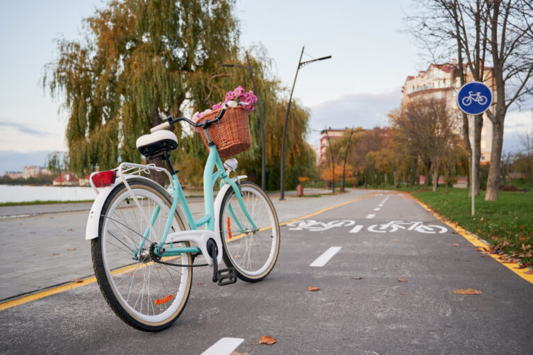 Bucureștiul care stă pe loc. De ce orașul are nevoie urgentă de piste de biciclete