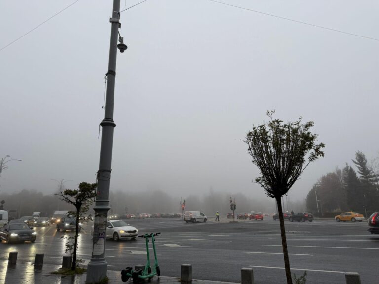 Fenomen nou în traficul din București: Utilizarea corectă a luminilor de ceață