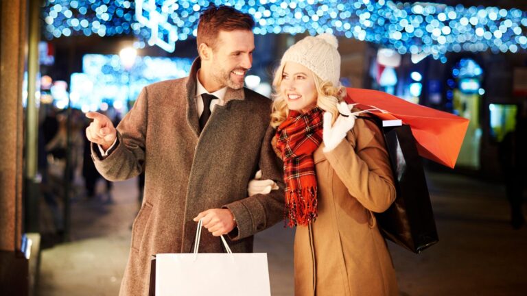 Program special de sărbători la București Mall și Plaza România