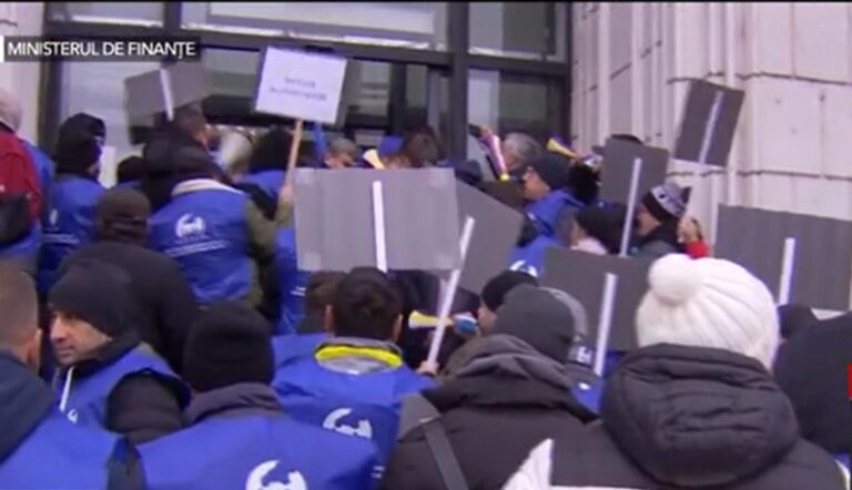 Protestul angajaților ELCEN amenință furnizarea căldurii în București de Crăciun