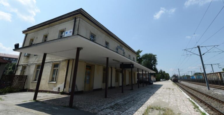 Incident feroviar la Gara București Băneasa: tren trimis pe traseul greșit