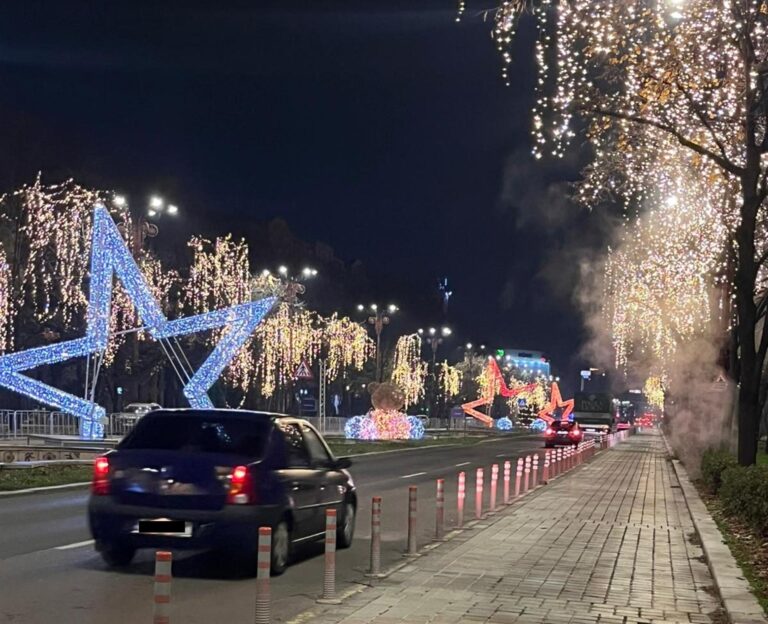 Ultimele seri cu luminițe de sărbători în București: Detalii despre stingerea iluminatului festiv