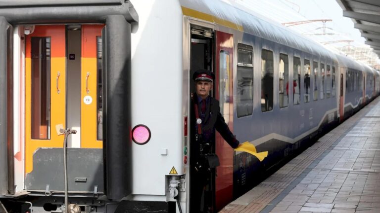 Vagonul bar-bistro va circula pe o nouă rută din București spre vestul țării