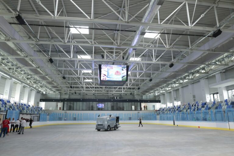Berceni Arena: 13 sesiuni de patinaj de agrement, 6–8 februarie