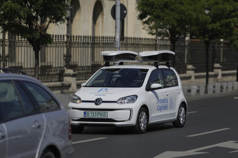 Compania Municipală Parking București suspendă plata cash, la agenți. Cum poți plăti parcarea