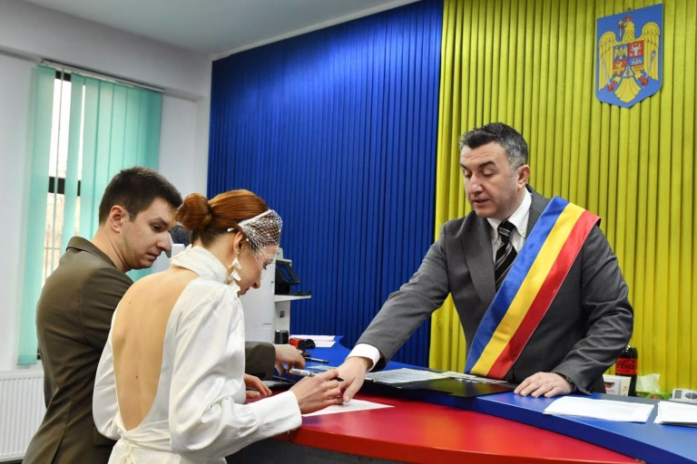 Îndrăgostiții din Sectorul 6 pot programa online cununia civilă începând din aprilie