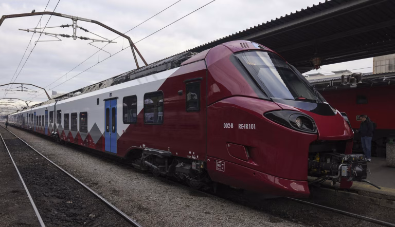 Introducerea unui nou tren electric Alstom pe ruta București Nord – Arad