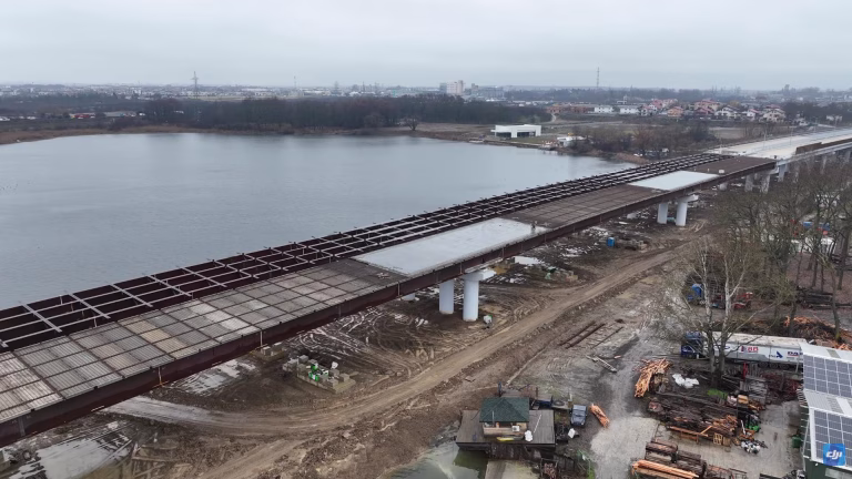 Proiectul de infrastructură avansează: Primul strat de beton turnat la podul de peste Lacul Cernica