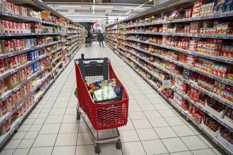 Retragere de salată de icre din magazine din cauza bacteriei Listeria monocytogenes