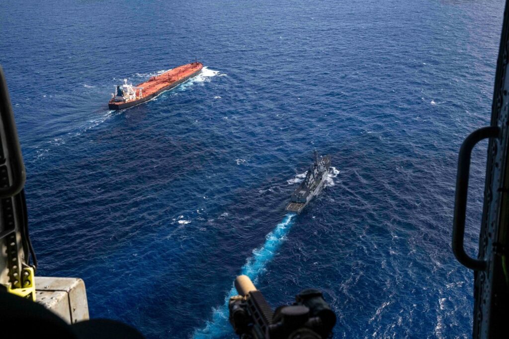 America a mai confiscat un petrolier în Oceanul Indian - Politica