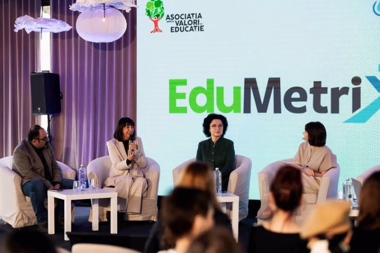 Apa Nova susține educația digitală în București