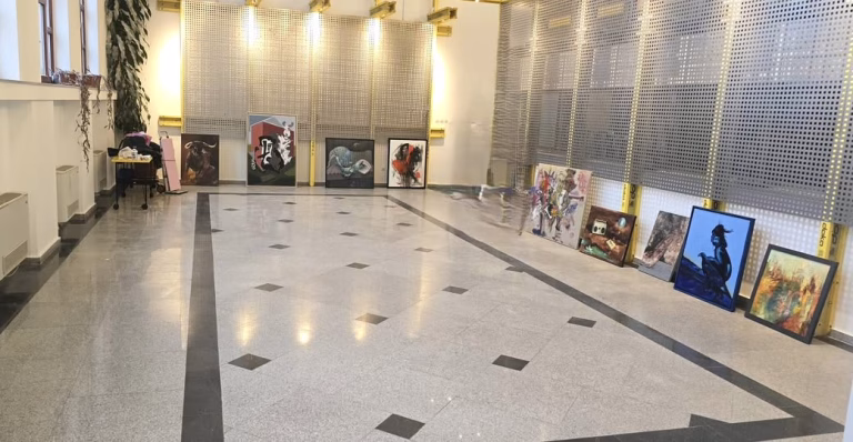 Brâncuși sărbătorit la Amzei cu expoziție și film documentar