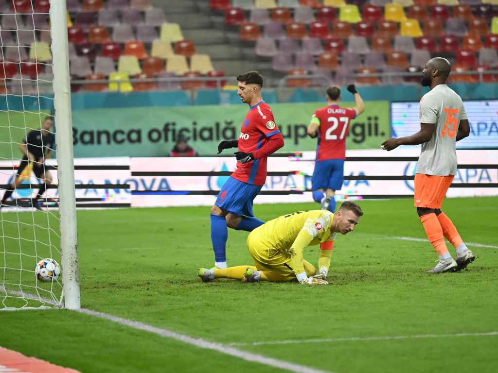 Dumitrescu și Avram, convinși după repriza întâi FCSB - Metaloglobus - Sport