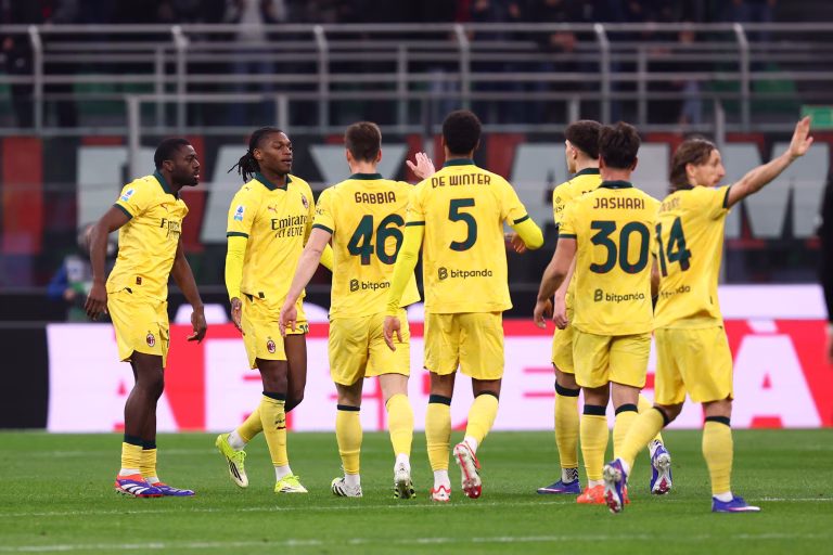 Milan a făcut egal cu Como și rămâne la 7 puncte de Inter